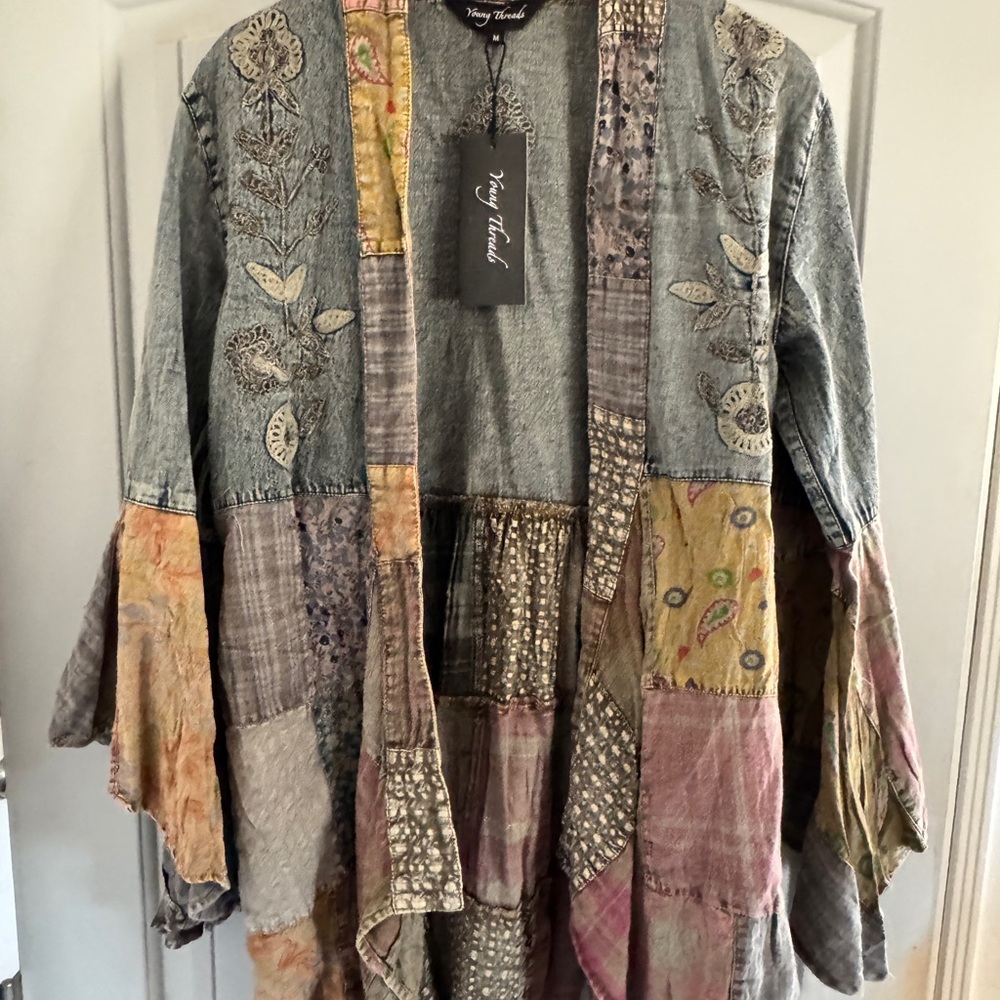 Young Threads Boutique Boho Kimono Shrug Patchwork Embroidered Top NWT M - Picture 5 of 11